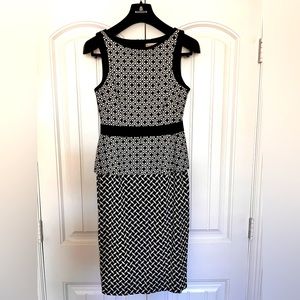 Gorgeous Karen Millen geometric black and white dress